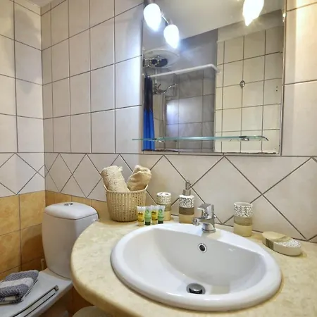 Apartament Konomi